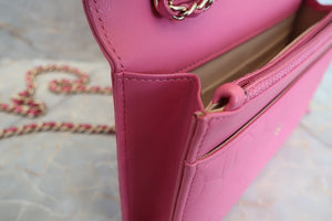 CHANEL Camelia Chain wallet Lambskin Pink/Gold hadware Shoulder bag 400110187