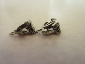 ＣＨＡＮＥＬ CC mark Earring  Silver plated  Silver  Earring  20110139
