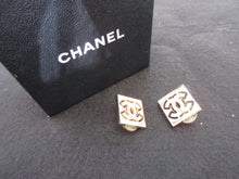 Load image into Gallery viewer, CHANEL CC mark Rhinestone earring  Gold  Gold plate 300040004
