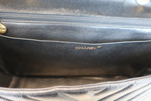 Load image into Gallery viewer, CHANEL V-Stitch single flap chain shoulder bag Caviar skin Black/Gold hadware Shoulder bag 500030056
