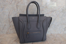 Load image into Gallery viewer, CELINE LUGGAGE MICRO SHOPPER Leather Kohl Tote bag 400120181

