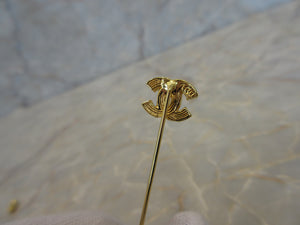 CHANEL Rhinestone CC mark pin brooch Gold plate Gold Brooch 400040031