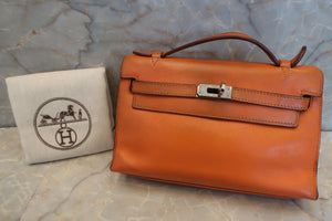 HERMES Pochette Kelly Mini Swift leather Orange □L Engraving Hand bag 400060126