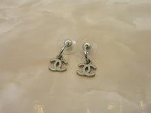 Load image into Gallery viewer,  ＣＨＡＮＥＬ CC mark Earring  Silver plate  Silver  Earring 300010012
